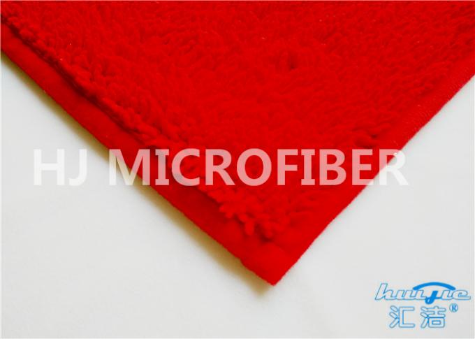 Estera respetuosa del medio ambiente mullida roja de la microfibra altamente absorbente con espuma interior