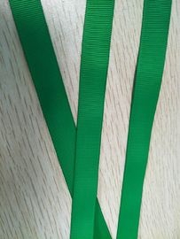 Anchura del verde el 1.5cm que envuelve la tela de la microfibra de la tira para la toalla combinada de la fregona