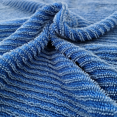 Absorción de agua mojada azul del trapo de limpieza de la microfibra que tuerce 500gsm